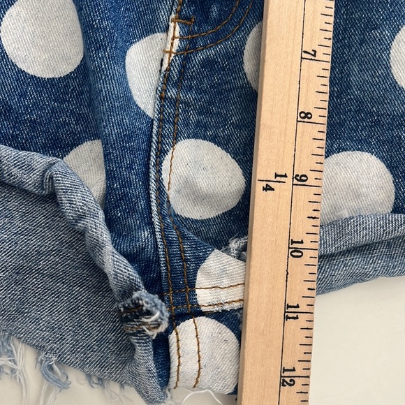Forever 21 shorts Jean pants blue/white polkadot distressed women’s size 30 - Picture 4 of 6